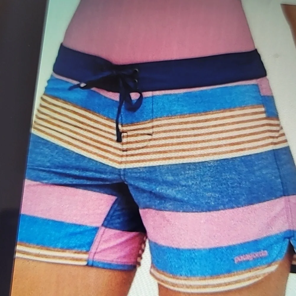 Women's Patagonia Wave Maker Board Surfing short Pink & Blue Stripe SZ 8 - Picture 15 of 15